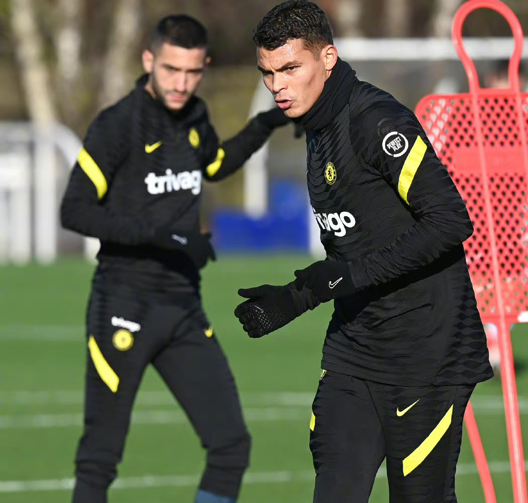 法塔赫组织与以军展开激烈交火 法塔赫组织与以军展开激烈交火